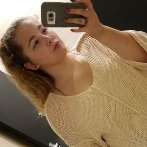 Meet your Posher, Sierra